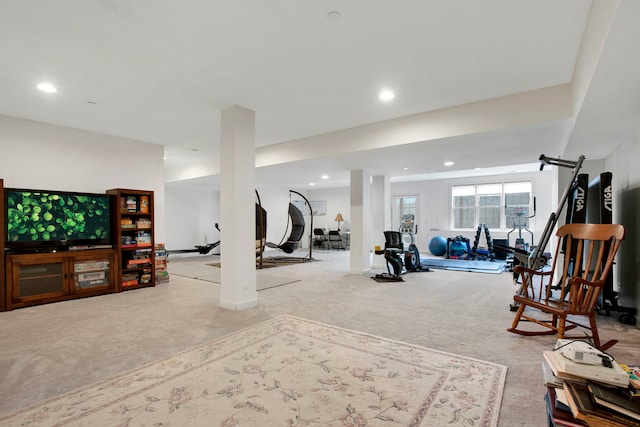 workout room featuring recessed lighting and carpet