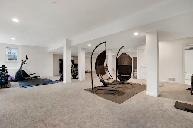 workout room featuring recessed lighting, visible vents, light carpet, and baseboards