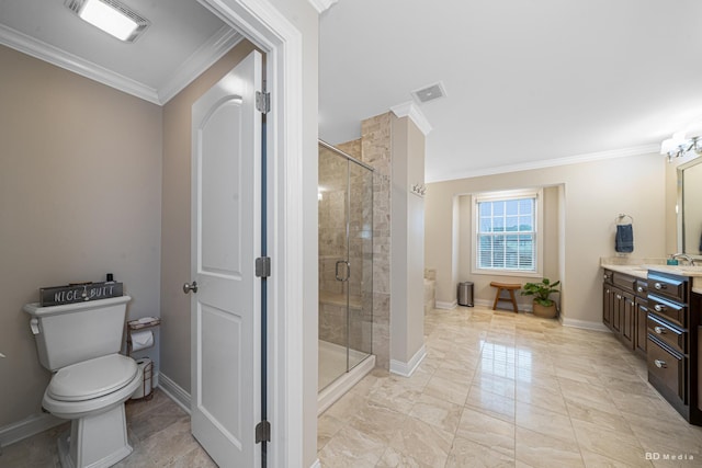 bathroom with baseboards, visible vents, ornamental molding, a shower stall, and toilet