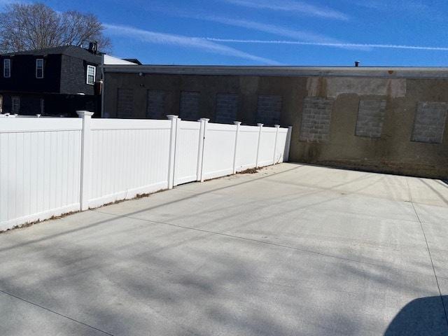 225 W Dakota St, Spring Valley, IL 61362 - view of patio featuring fence