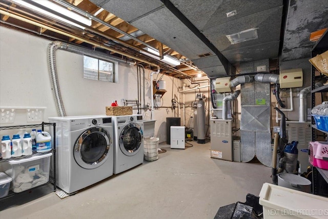 interior space featuring washing machine and clothes dryer