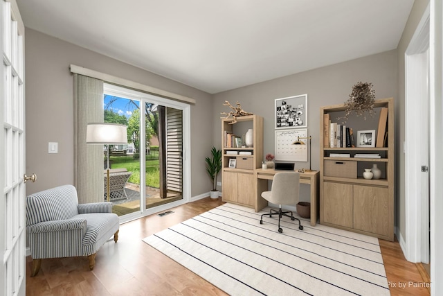 924 Colony Lake Dr, Schaumburg, IL 60194 - home office with light wood-type flooring