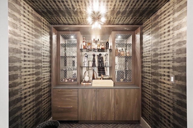1940 N Maud Ave, Chicago, IL 60614 - wine area featuring indoor wet bar and brick wall