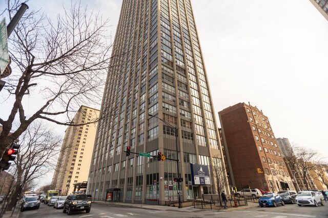 655 W Irving Park Rd Unit 909, Chicago, IL 60613 - photo 20