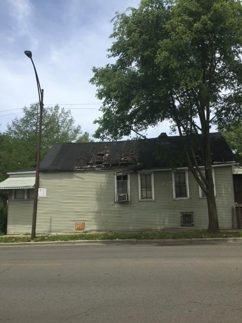 7357 S Green St, Chicago, IL 60621 - view of side of home
