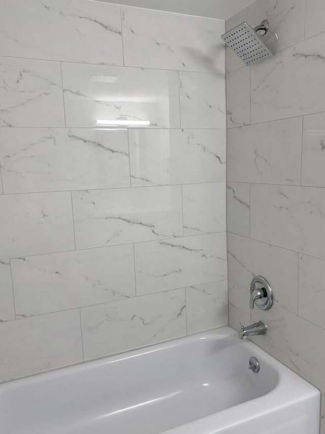 bathroom featuring shower / bathtub combination