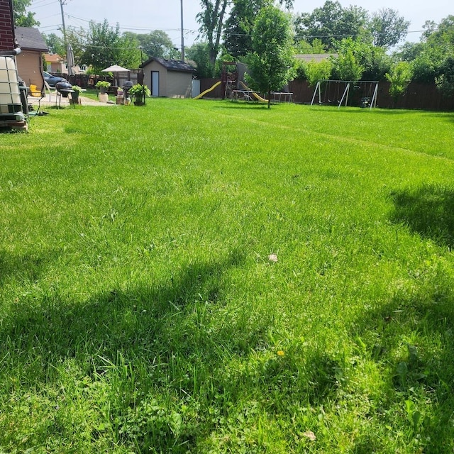 4N553 Il Route 83, Bensenville, IL 60106 - view of yard featuring a playground