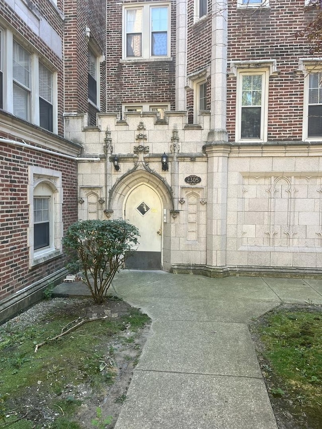 2305 E 70th Pl Unit 316, Chicago, IL 60649 - entrance to property featuring stone siding and brick siding
