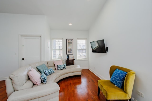 living area featuring dark wood-style floors, vaulted ceiling, recessed lighting, and baseboards