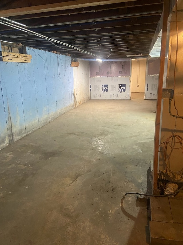 view of unfinished basement