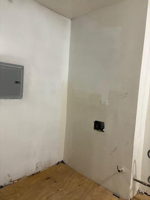 1519 E 68th St Unit 1, Chicago, IL 60637 - laundry room with electric panel and light wood-style floors