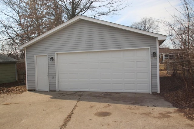 view of detached garage