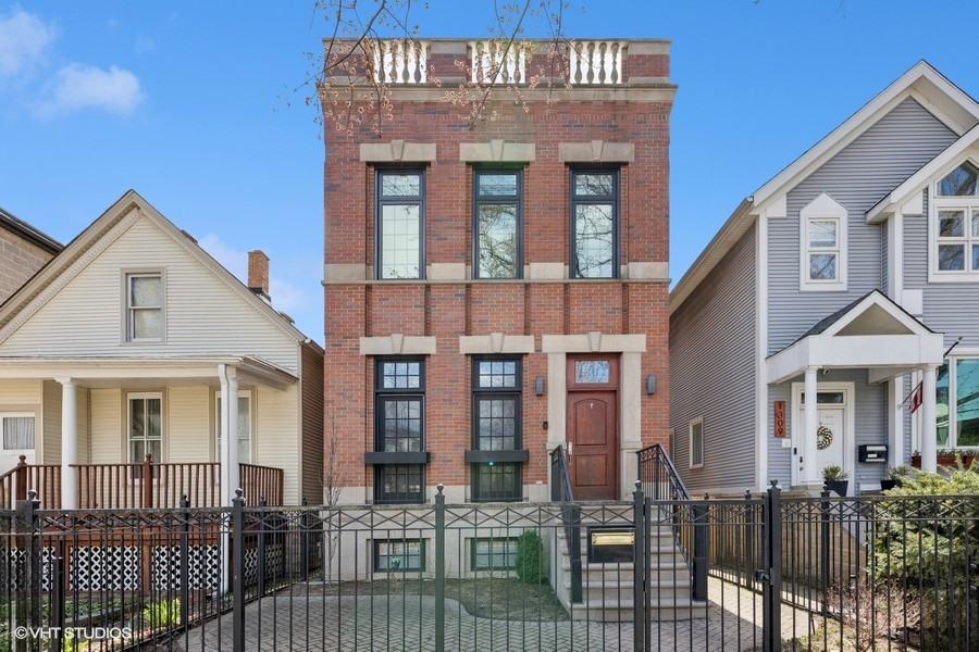1307 W Wellington Ave, Chicago, IL 60657 - photo 1