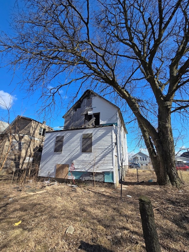 view of home's exterior