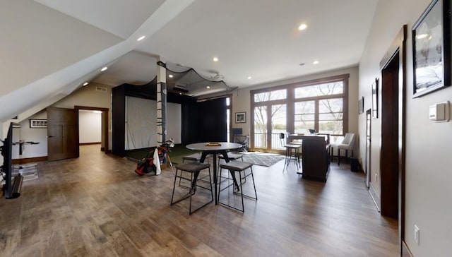 dining space featuring recessed lighting, visible vents, baseboards, and wood finished floors