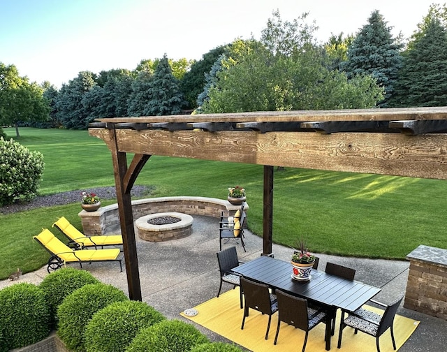 view of patio featuring a fire pit, outdoor dining area, and a pergola