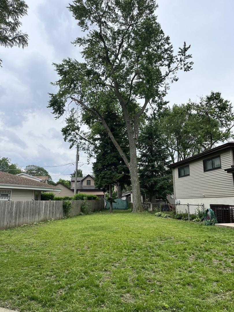 6724 N Avondale Ave, Chicago, IL 60631 - photo 2
