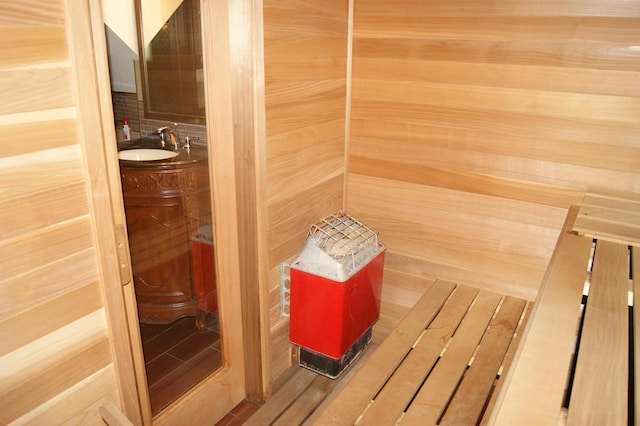 view of sauna / steam room