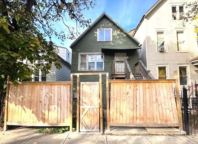 exterior space featuring a fenced front yard