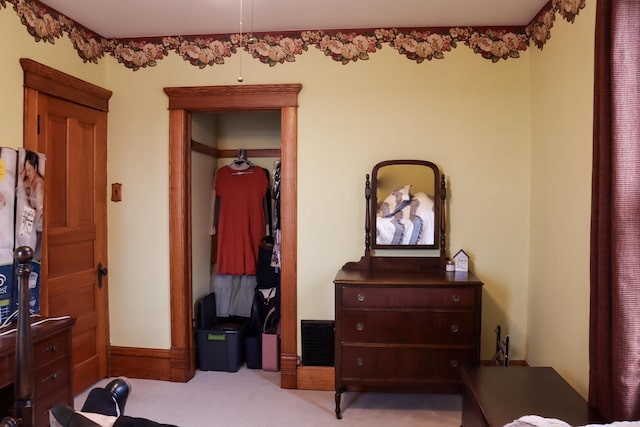 bedroom with carpet flooring