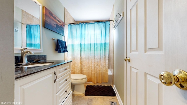 full bath with toilet, shower / bath combo with shower curtain, and vanity