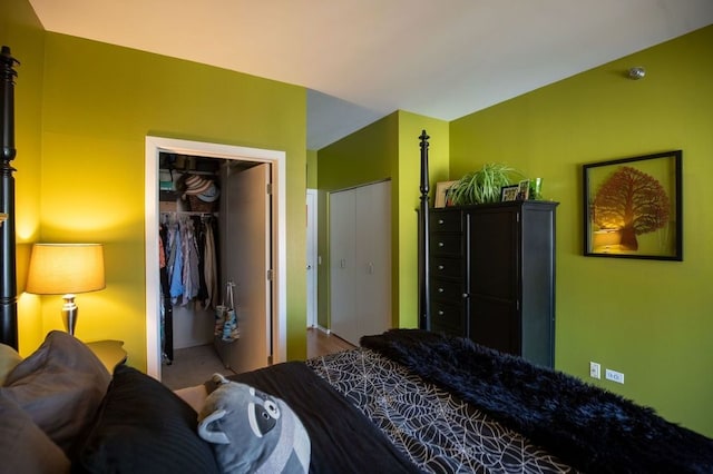 bedroom featuring a closet