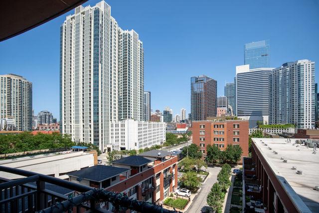 330 N Jefferson St Unit 603, Chicago, IL 60661 - skyline view