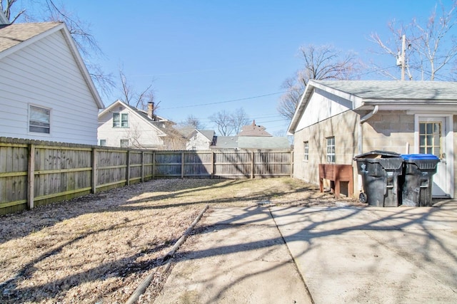 view of yard featuring a fenced backyard