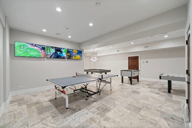 recreation room with recessed lighting, visible vents, and baseboards