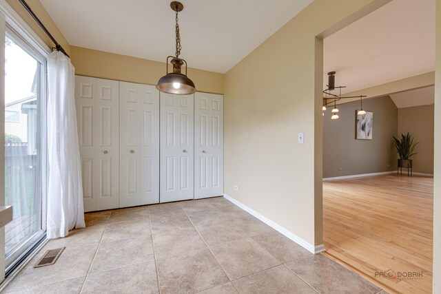 621 Raintree Rd, Buffalo Grove, IL 60089 - photo 21