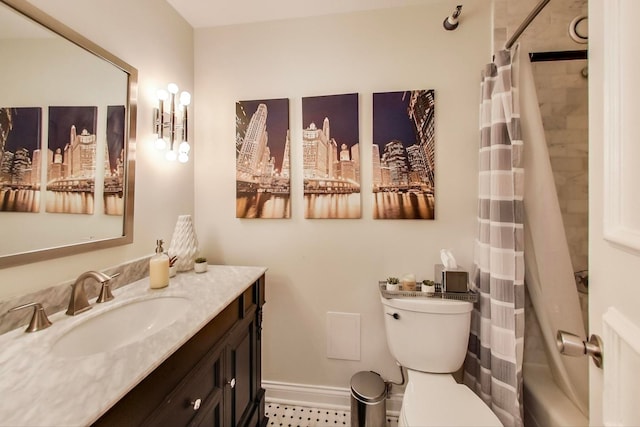 bathroom with shower / bathtub combination with curtain, vanity, toilet, and baseboards