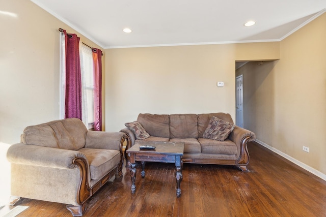 living area with crown molding, recessed lighting, visible vents, wood finished floors, and baseboards