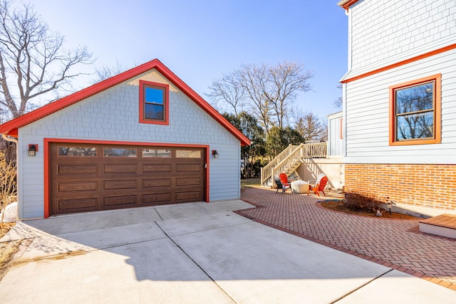 view of detached garage