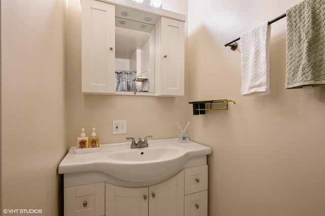 1501 E Churchill Dr Unit 104, Palatine, IL 60074 - bathroom featuring vanity