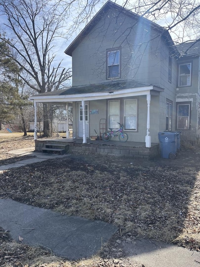 view of front of house featuring covered porch