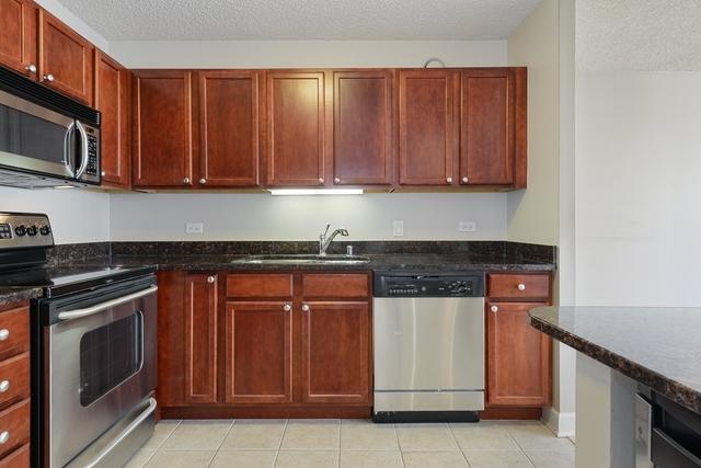 30 E Huron St Unit 3210, Chicago, IL 60611 - photo 5