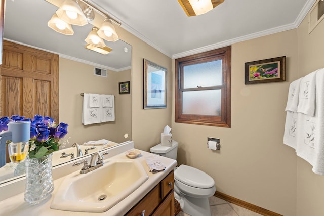 half bathroom featuring baseboards, visible vents, crown molding, and toilet