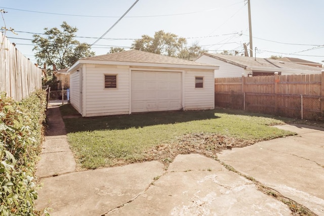 detached garage with fence