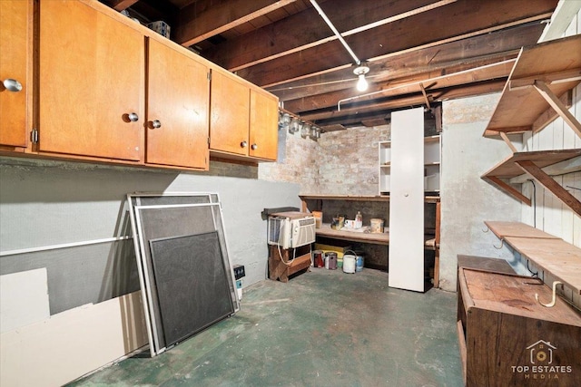 view of unfinished basement