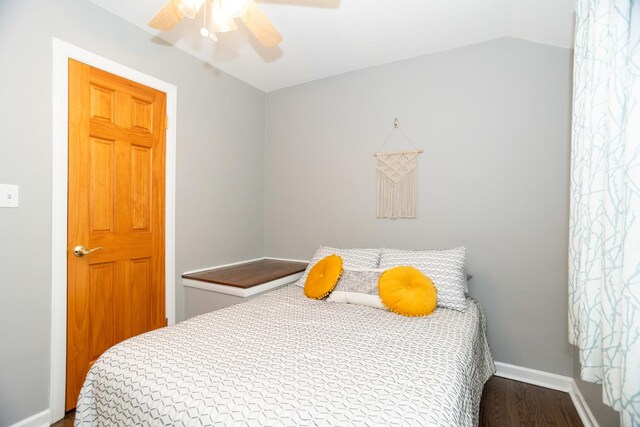 4128 N Plainfield Ave, Chicago, IL 60634 - basement with stairway and baseboards