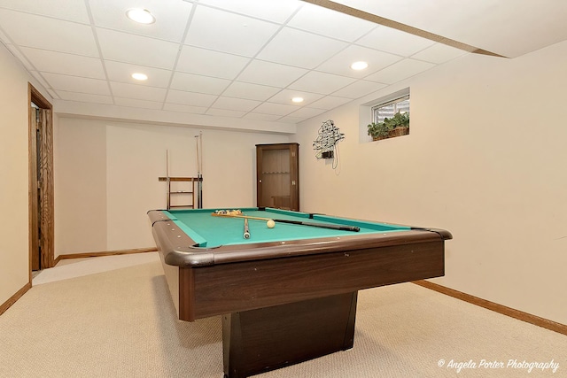 rec room featuring carpet floors, recessed lighting, a drop ceiling, and baseboards