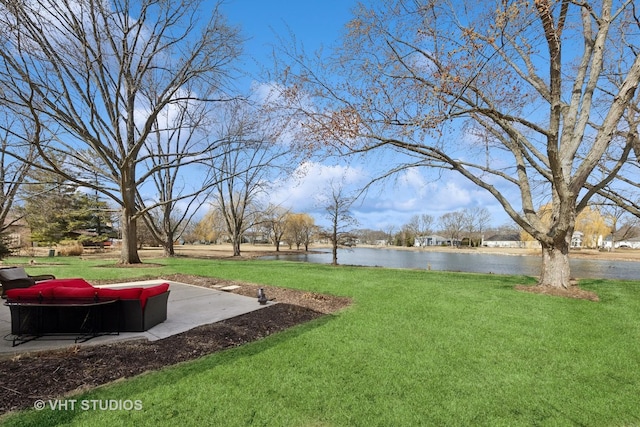 view of yard with a water view