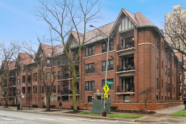 view of building exterior