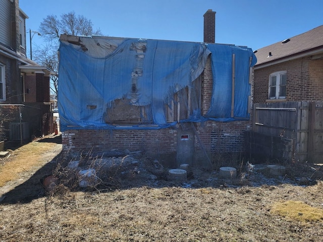 view of yard with fence