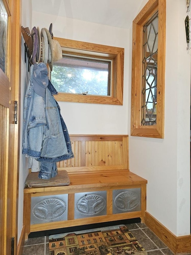 mudroom featuring baseboards