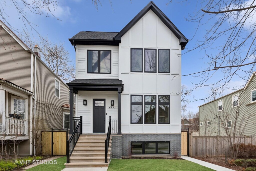 4937 N Hamilton Ave, Chicago, IL 60625 - photo 1