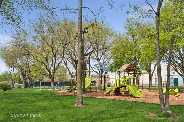 6938 W Jonquil Ter, Niles, IL 60714 - view of community play area