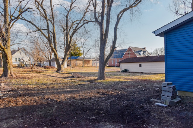 view of yard with a residential view