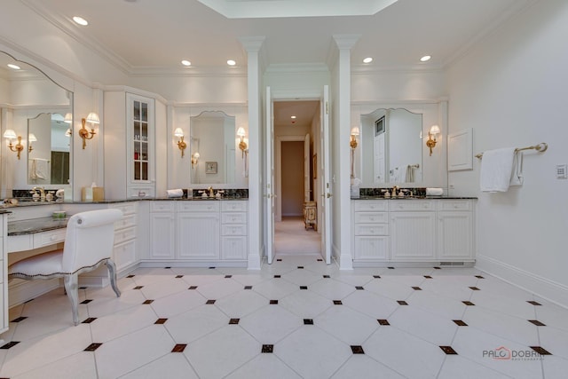 full bathroom featuring baseboards, recessed lighting, a sink, and crown molding