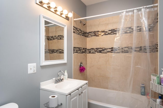 full bath with shower / bath combination with curtain and vanity